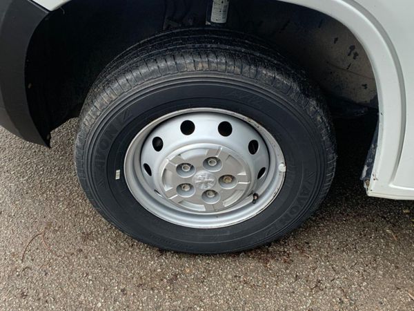 Peugeot Boxer Luton Taillift 363319519