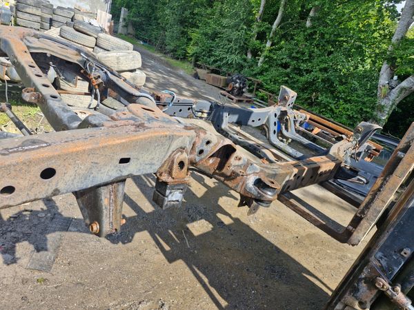 Toyota landcruiser 03 to 10 swb chassis 363546604