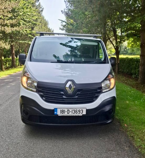 Renault Trafic 2018 DOE 8/26 364013638