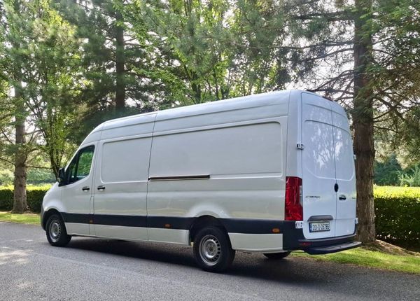 Mercedes-Benz Sprinter LWB  2020 DOE 8/26 364613373