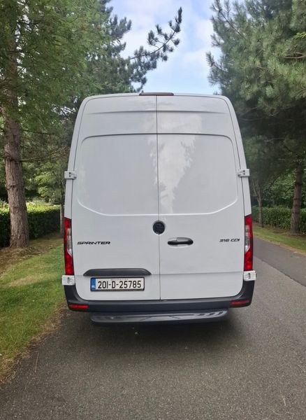 Mercedes-Benz Sprinter LWB  2020 DOE 8/26 364613383