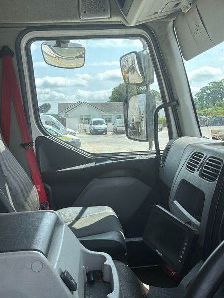 Renault D 14tn 23ft Carrier SUPRA fridge body 364786205