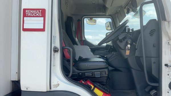 Renault D 14tn 23ft Carrier SUPRA fridge body 364786210