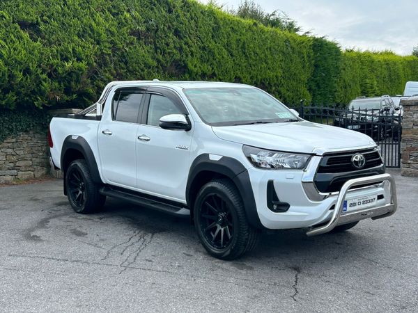 2022 Toyota Hilux 2.4 SR5 Manual 365073043