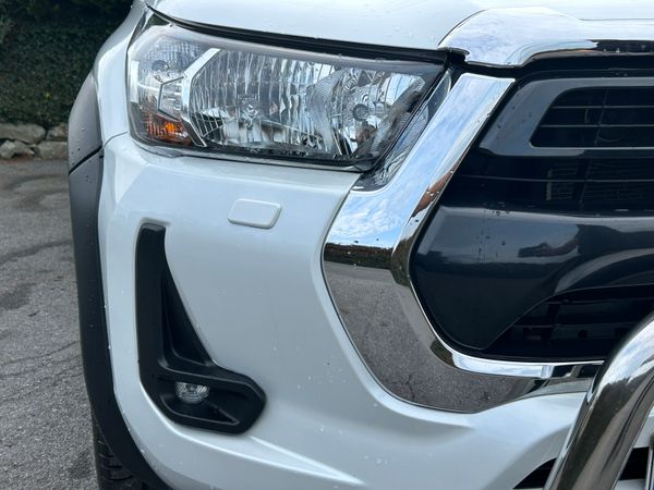 2022 Toyota Hilux 2.4 SR5 Manual 365073052