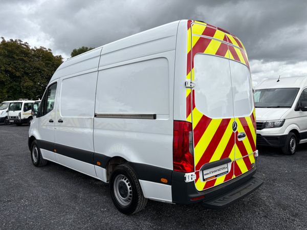 Mercedes-Benz Sprinter 365773724