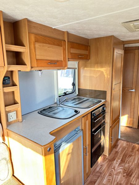 ✨STUNNING COMPASS CORONA 4 BERTH FIXED BED✨ 365810140