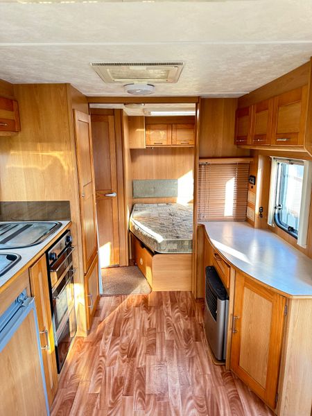✨STUNNING COMPASS CORONA 4 BERTH FIXED BED✨ 365810135