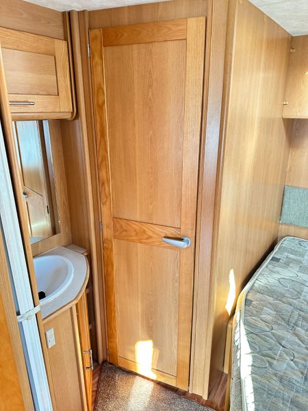 ✨STUNNING COMPASS CORONA 4 BERTH FIXED BED✨ 365810139