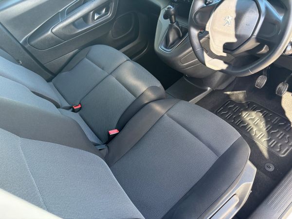 Peugeot Partner 366047307