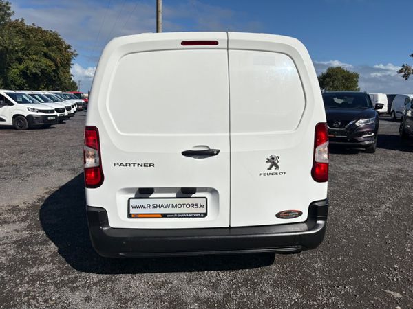 Peugeot Partner 366047318