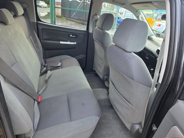 Toyota Hilux 2012 366157608