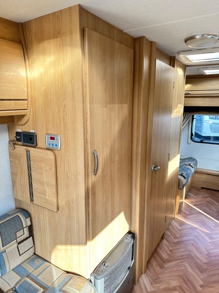 ✨STUNNING LUNAR ZENITH 5 BERTH✨ 366217166