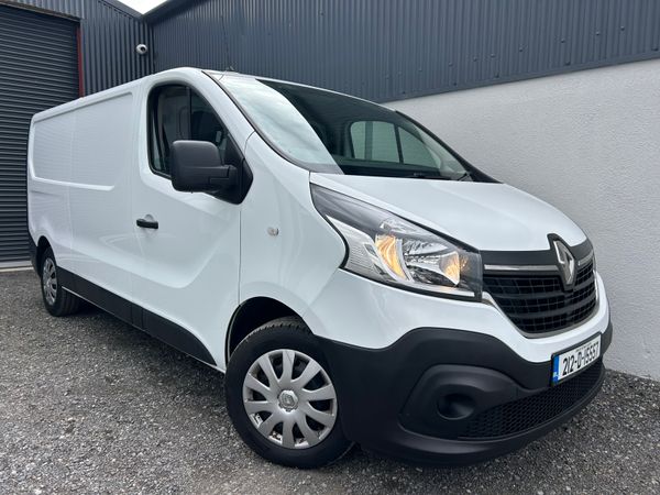 21 Renault Trafic - Manufactures Warranty 366445050