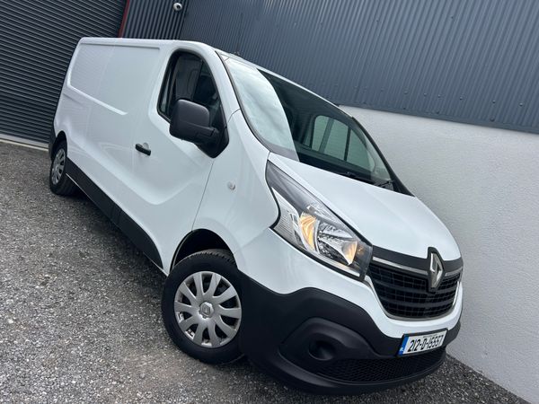21 Renault Trafic - Manufactures Warranty 366445051