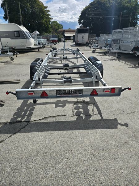 Boat Trailers 366490670