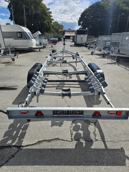 Boat Trailers 366490679