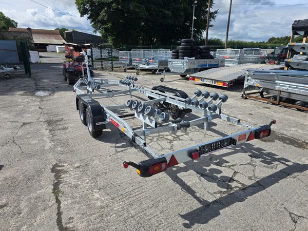 Boat Trailers 366490685