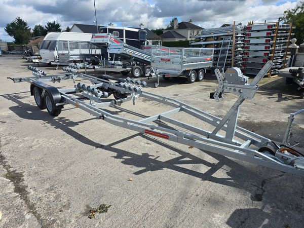 Boat Trailers 366490695
