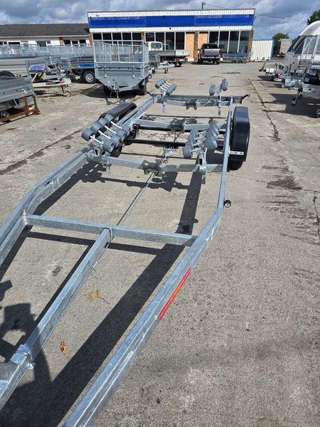 Boat Trailers 366490697