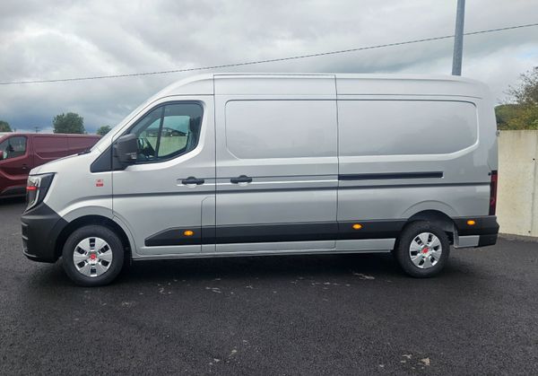 Renault Trucks Master IV #RedEdition in Silver 366585476