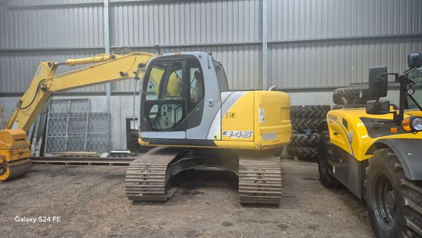 New Holland E145 366599288