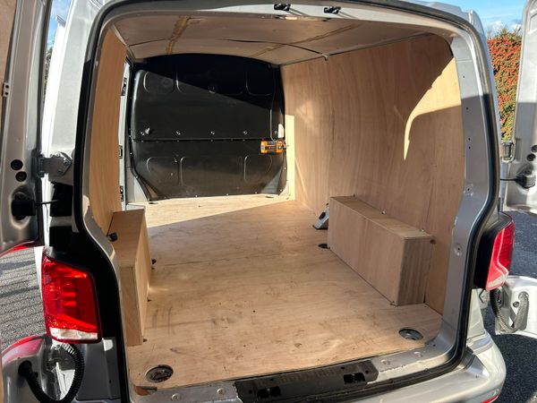 2020 Vw Transporter 4 Motion 366736833