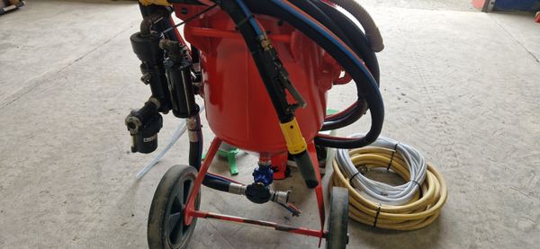 Sand blasting machine 367188799