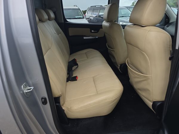 Toyota Hilux 3.0 D4D SR5 367114078