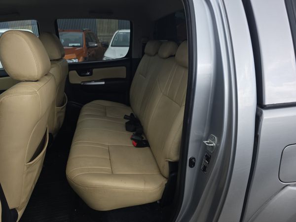 Toyota Hilux 3.0 D4D SR5 367114079