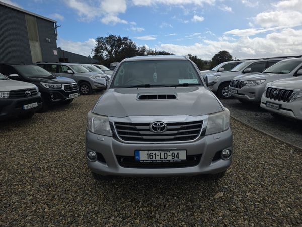 Toyota Hilux 3.0 D4D SR5 367114098