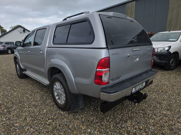 Toyota Hilux 3.0 D4D SR5 367114101