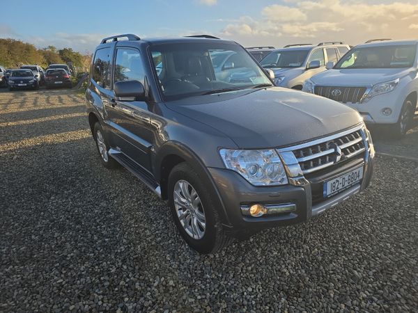 Mitsubishi Pajero 3.2 DiD SWB 367129963