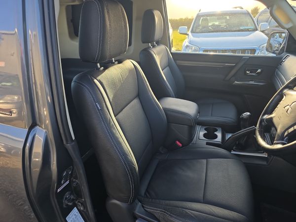 Mitsubishi Pajero 3.2 DiD SWB 367130049