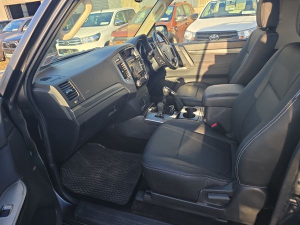 Mitsubishi Pajero 3.2 DiD SWB 367130052
