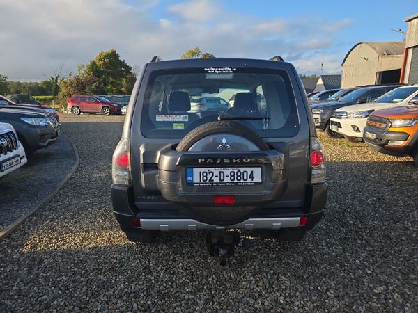 Mitsubishi Pajero 3.2 DiD SWB 367130079