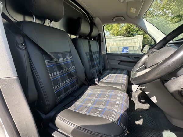 Volkswagen Transporter 2021 367269411