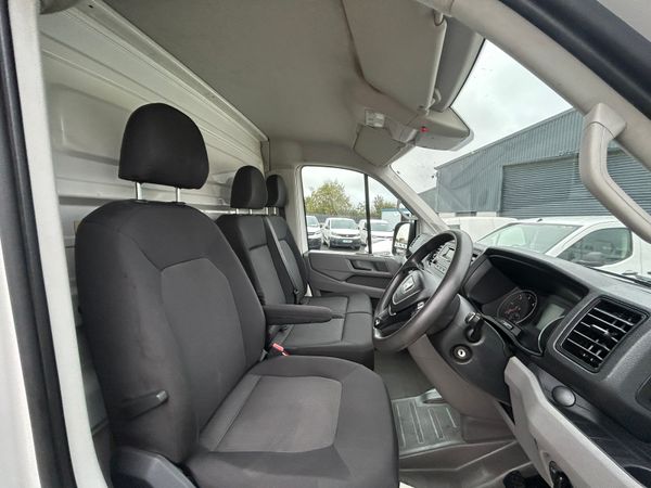 Man Tge Box van with tail lift 367542385