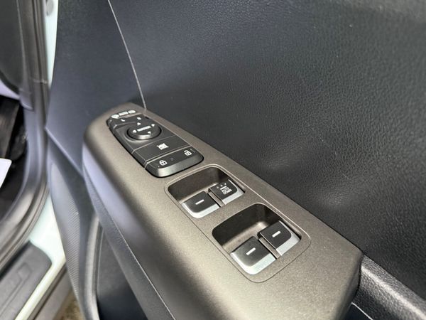 Kia Sportage 2 Seater Commercial 367882769