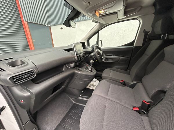 2022 Peugeot Partner 'Reverse cam + A/c 367948176