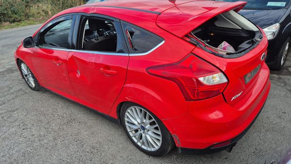 2013 FORD FOCUS 1.0 PETROL FOR BREAKING 368082640