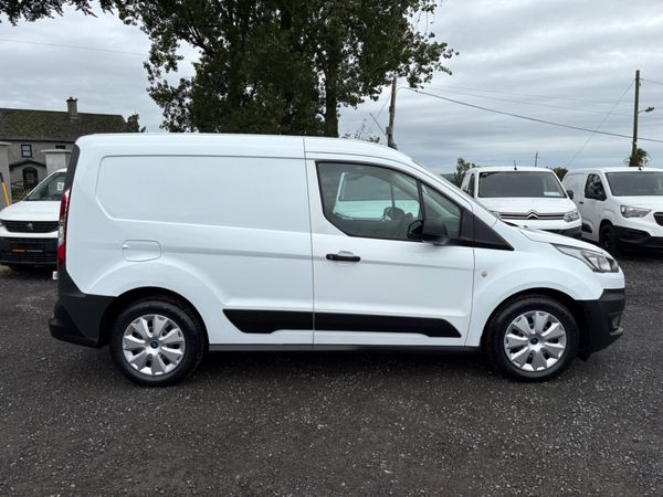 Ford Transit Connect 368035650