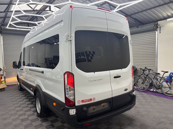 (182) 2018  FORD TRANSIT TREND 2.2 MINIBUS 17 SEAT 368146945