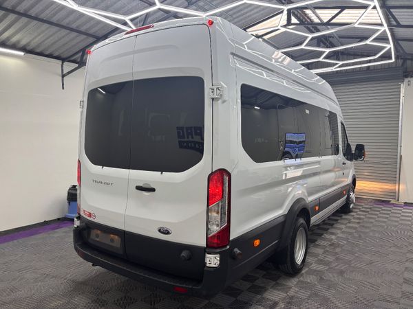 (182) 2018  FORD TRANSIT TREND 2.2 MINIBUS 17 SEAT 368146948