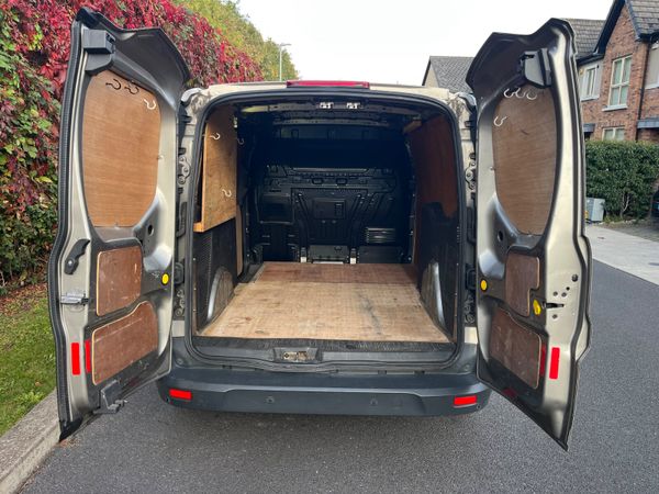 Ford Transit 2017 ( CVRT 26/09/26) 368149775