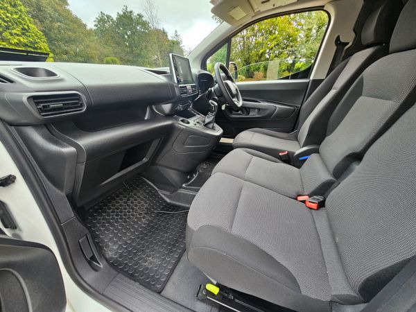 Citroen Berlingo 2021 368497552