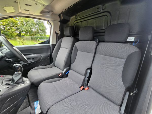 Citroen Berlingo 2021 368497553