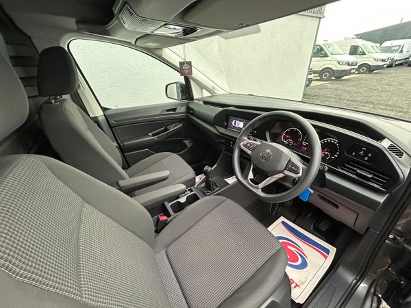 2022 Volkswagen Caddy 122 Bhp / Air con 368405472