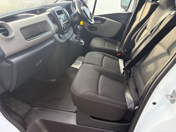 Renault Trafic 368416552