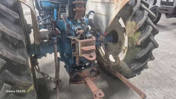 Fordson super major 368421244